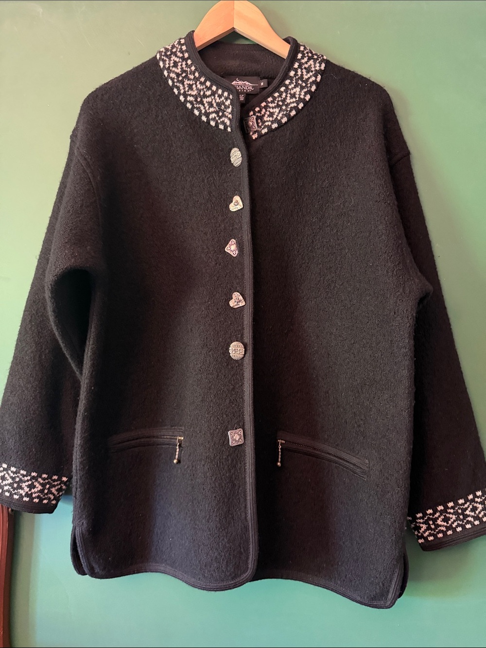 Icelandic Design Womens M 100% Wool w/Intricte Silver Buttons & Fair Isle Collar